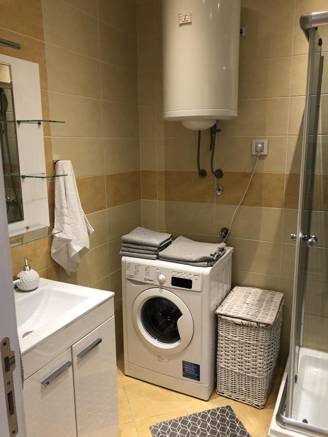 5 Stars Apartment With Free Garage Place ノヴィ・サド エクステリア 写真